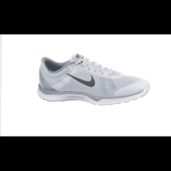 nike in season 5 women's training shoes